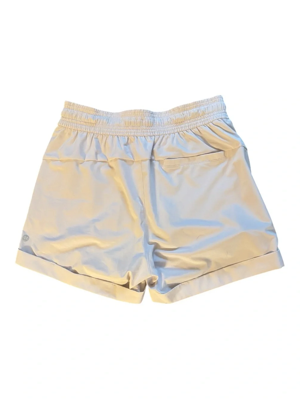 lululemon cream Elastic Waist Athletic Shorts Size 6 - like new